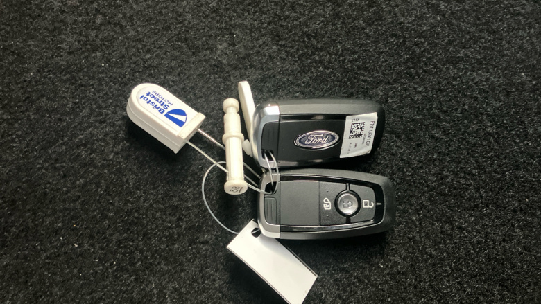 Ford Tourneo Custom 320 L1 Diesel Fwd 2.0 EcoBlue 136ps H1 Titanium 8 seater